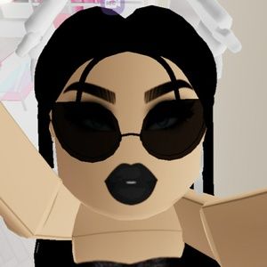 Meet your Posher, Evelin